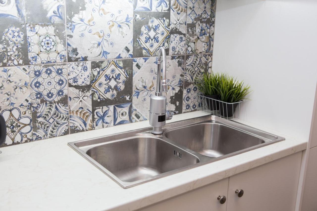 Stylish, Comfortable, Basement Loft-Like Apartment With Amenities Ateny Zewnętrze zdjęcie