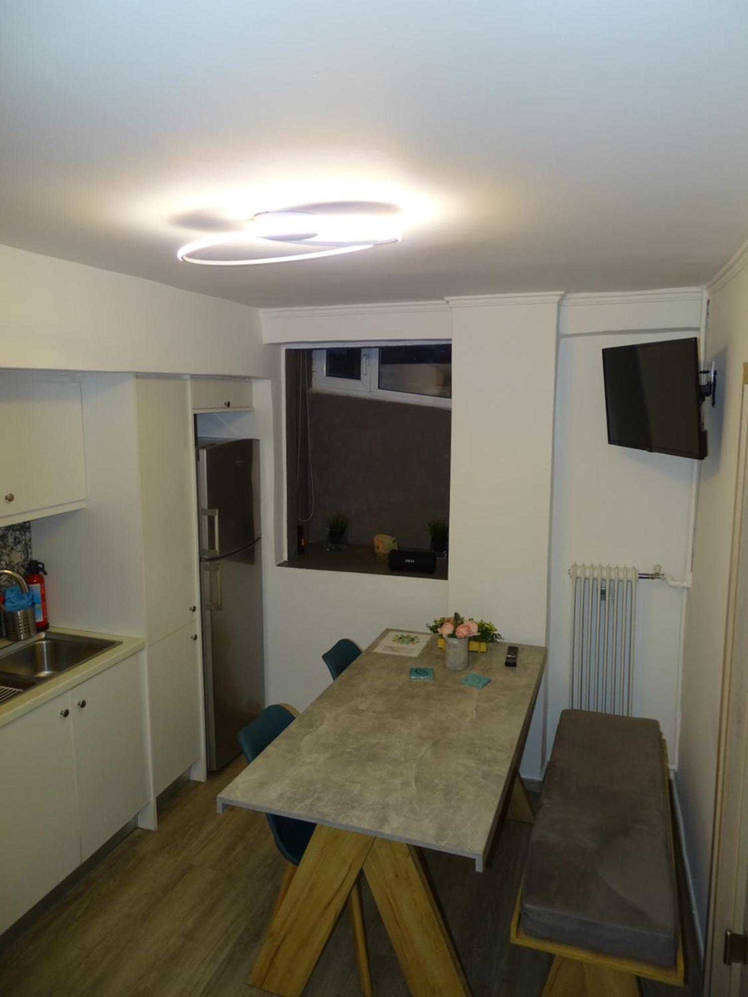 Stylish, Comfortable, Basement Loft-Like Apartment With Amenities Ateny Zewnętrze zdjęcie